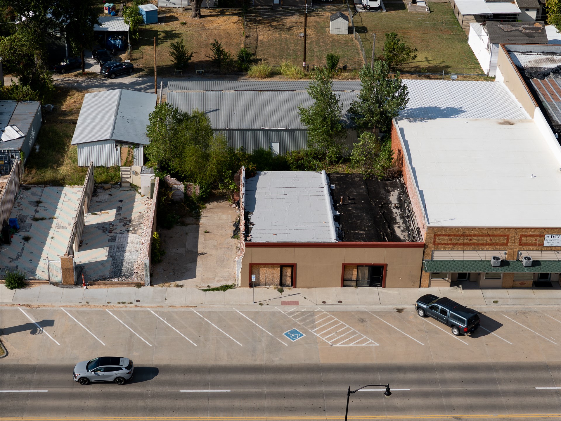 416 W Main Property Photo 1