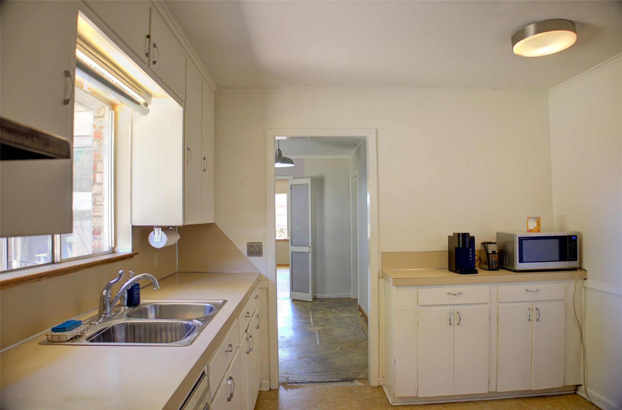 1359 E 46th Street Property Photo 14
