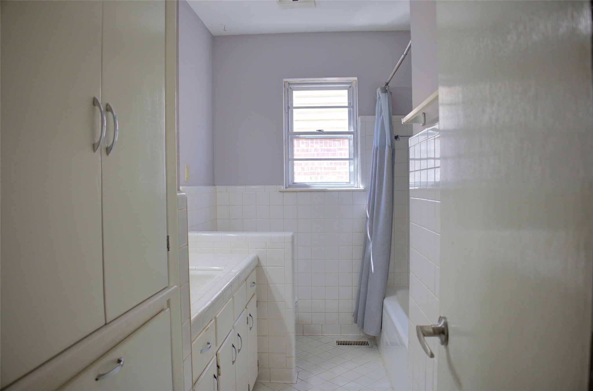 1359 E 46th Street Property Photo 28