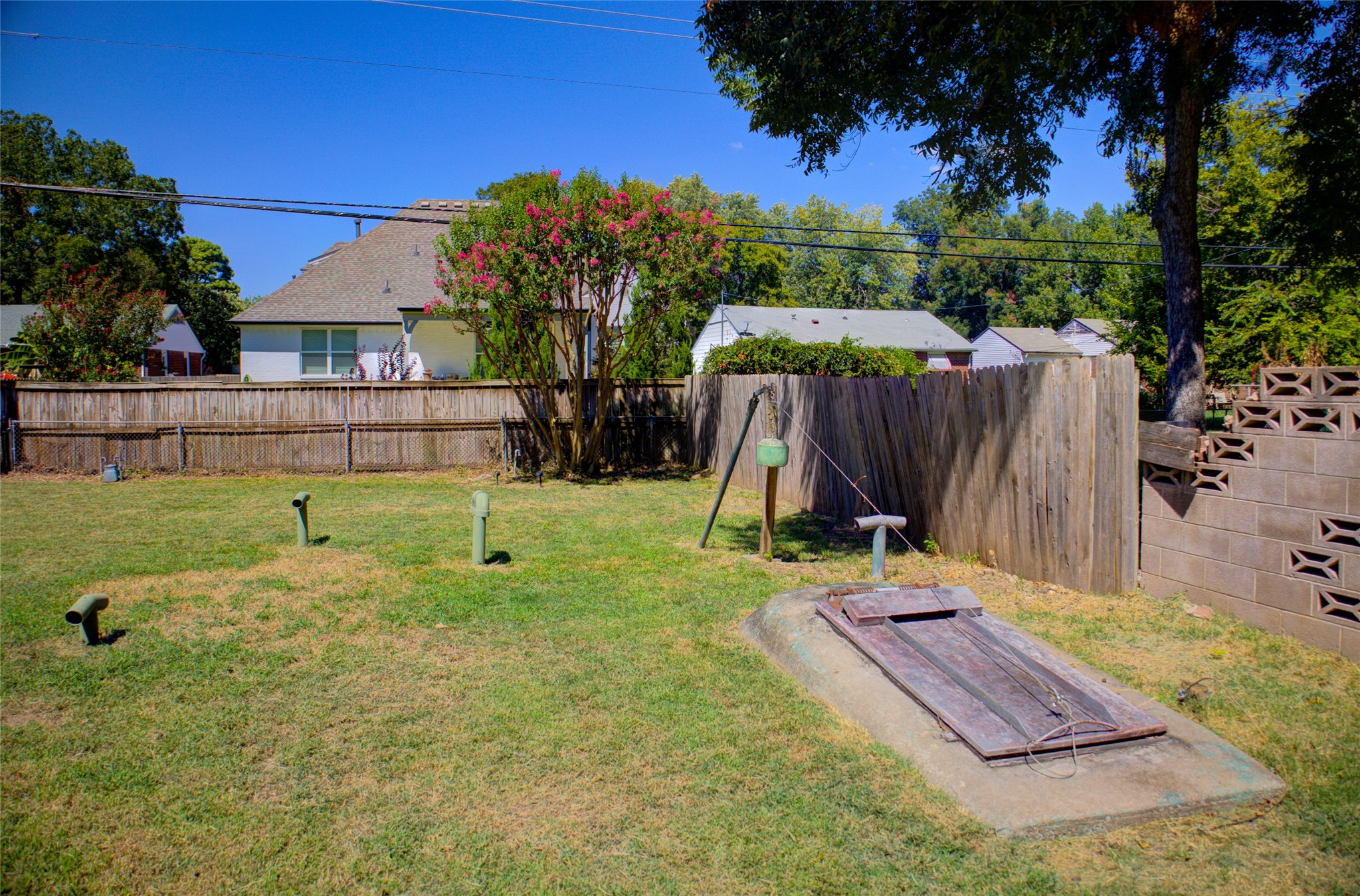 1359 E 46th Street Property Photo 35