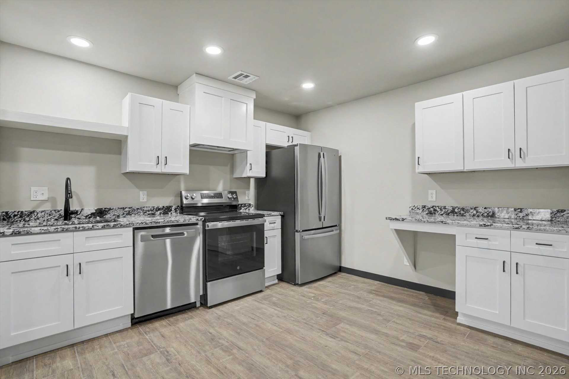 817 Henshaw Avenue Property Photo 11