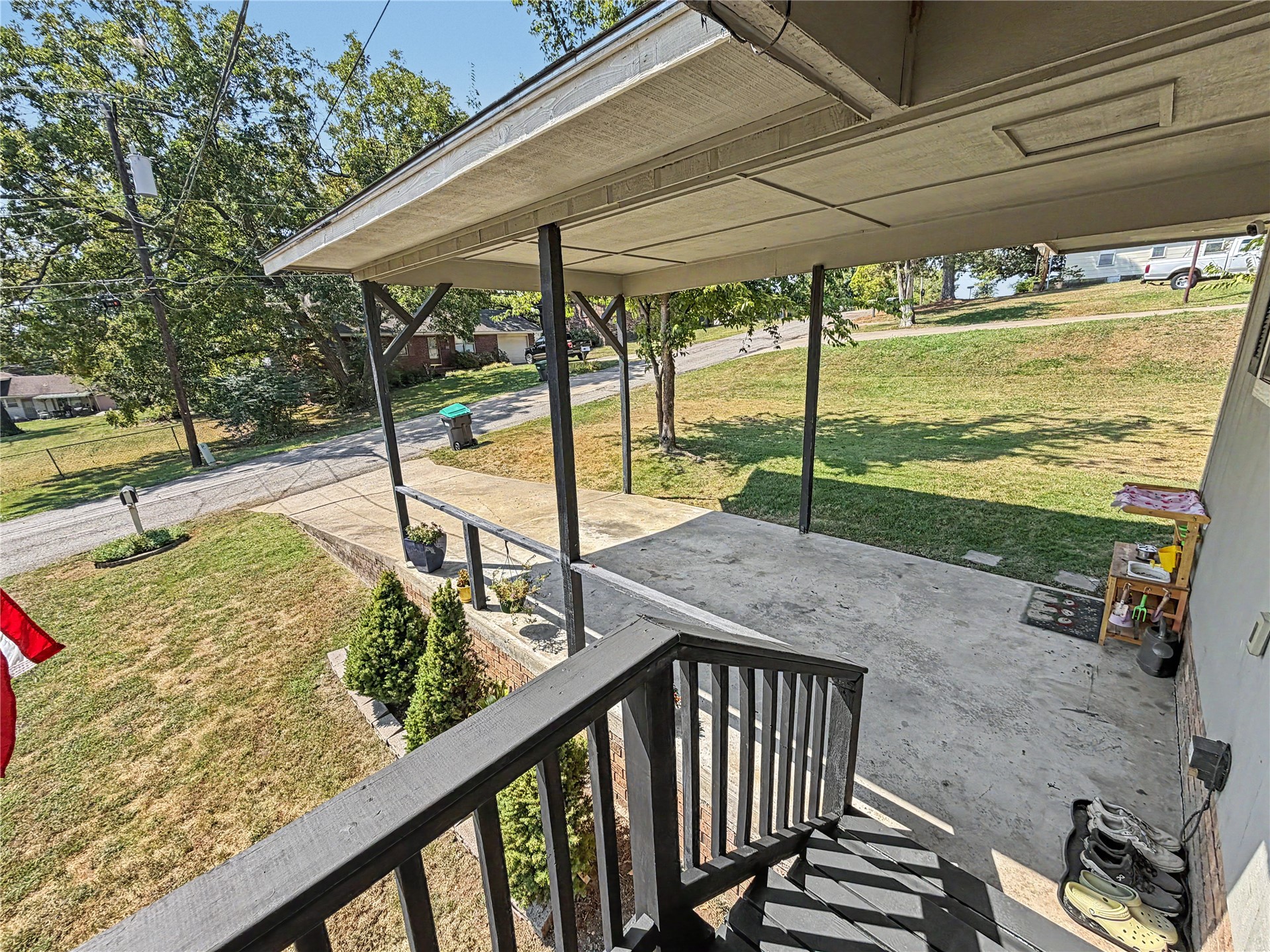 317 E South Street Property Photo 38