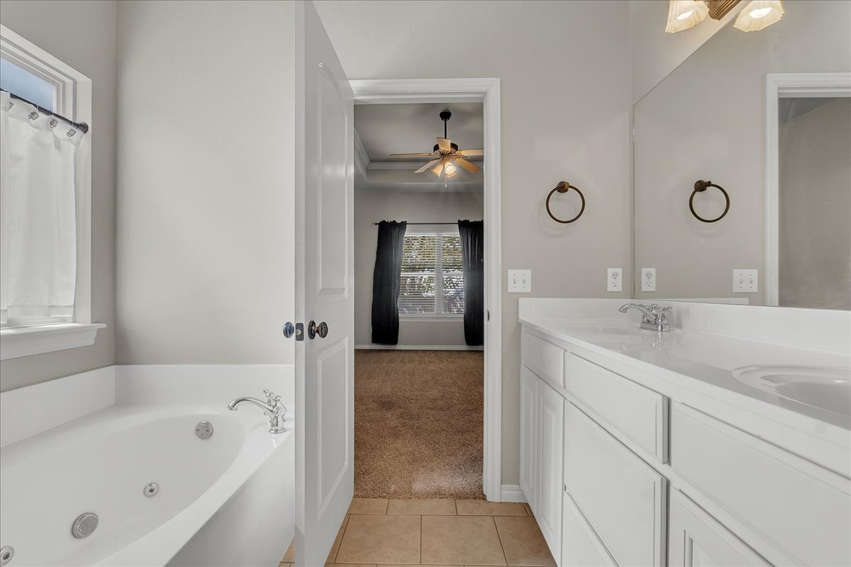 11112 S Birch Street Property Photo 15
