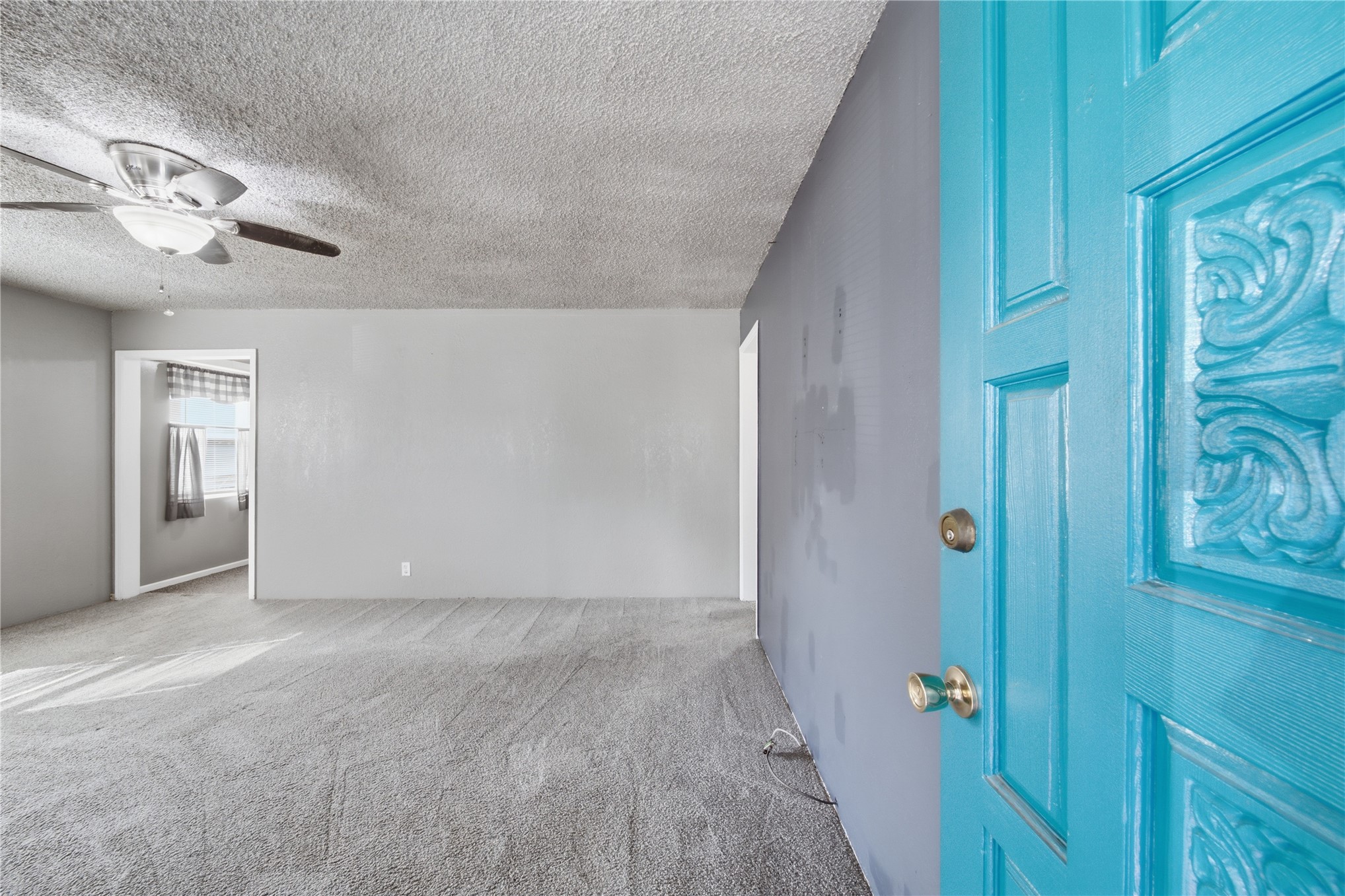 307 W 44th Street Property Photo 3