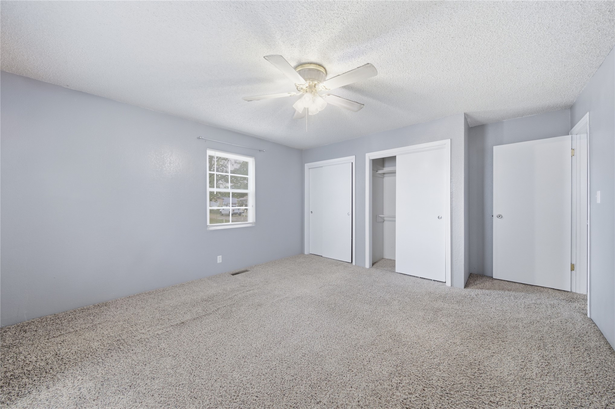 307 W 44th Street Property Photo 15