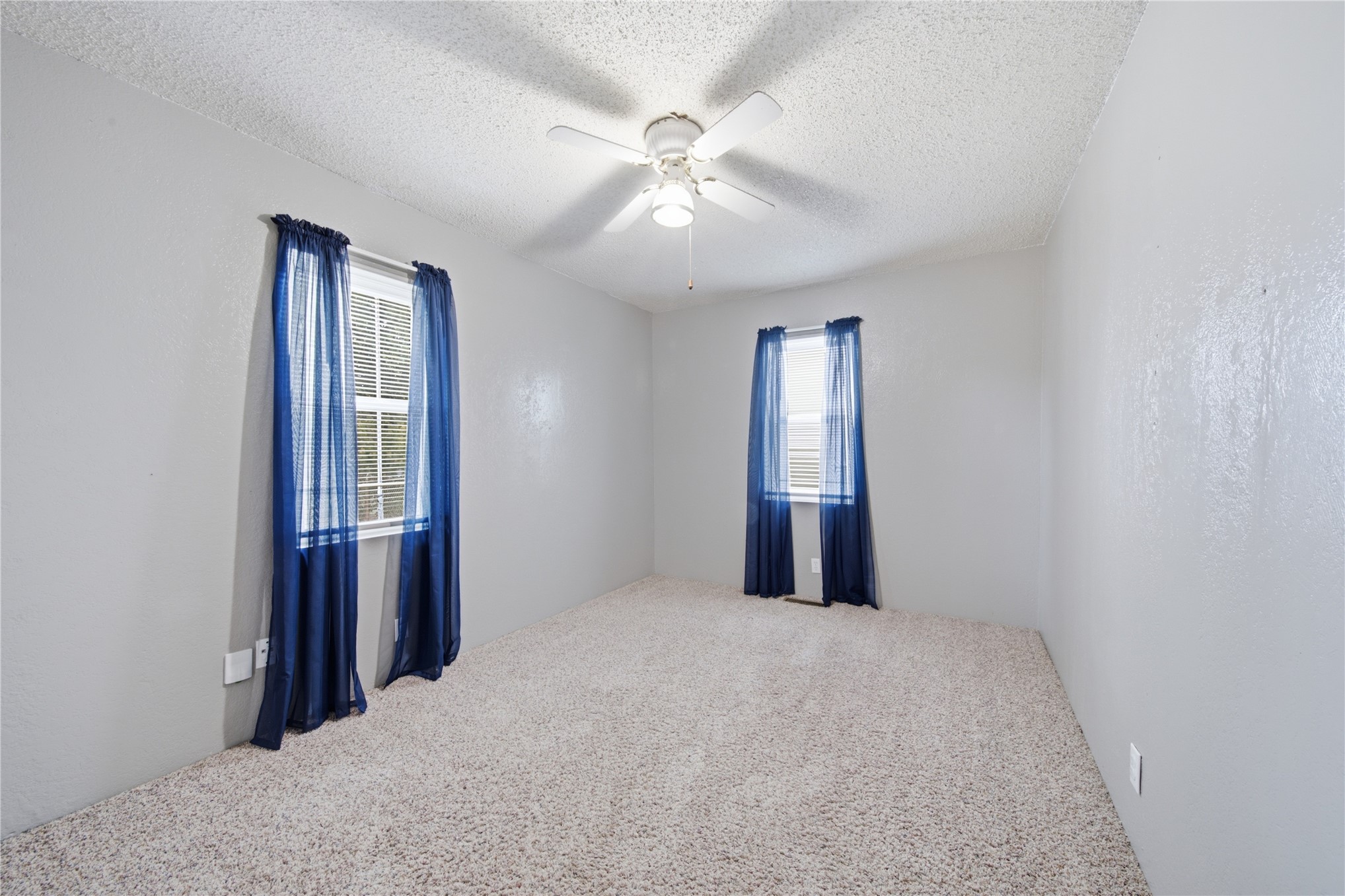 307 W 44th Street Property Photo 19