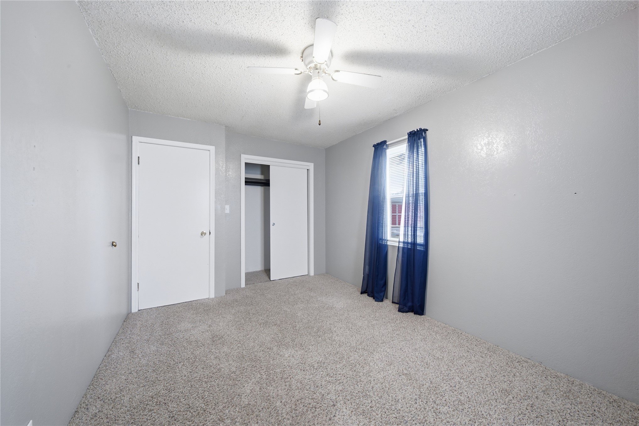 307 W 44th Street Property Photo 20