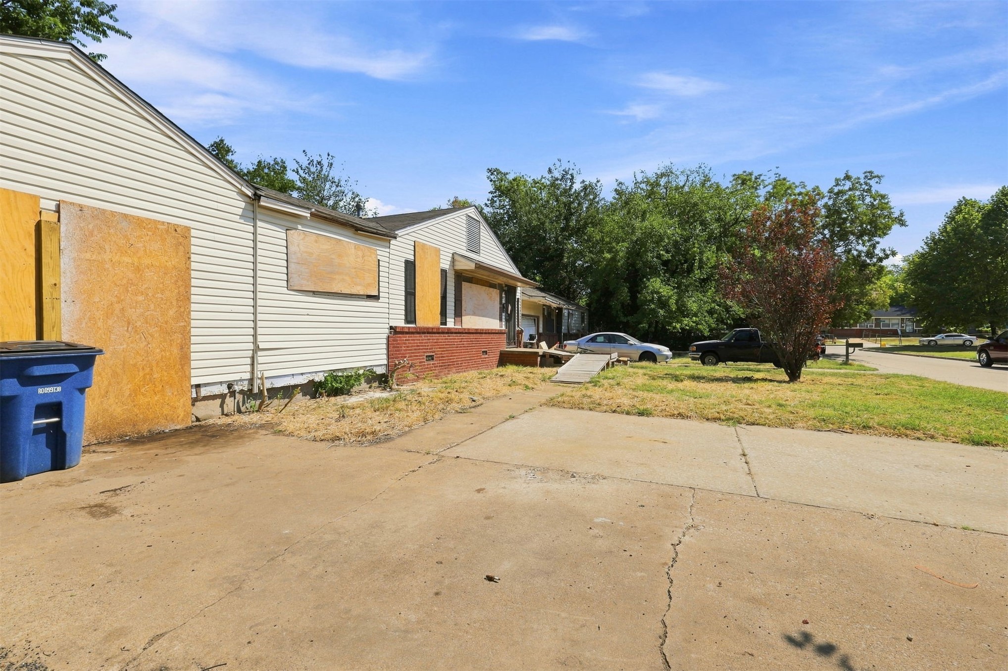 33 E 49th Place N Property Photo 13