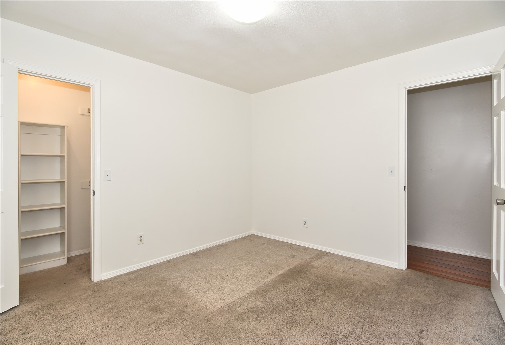 1521 E 75th Court Property Photo 15
