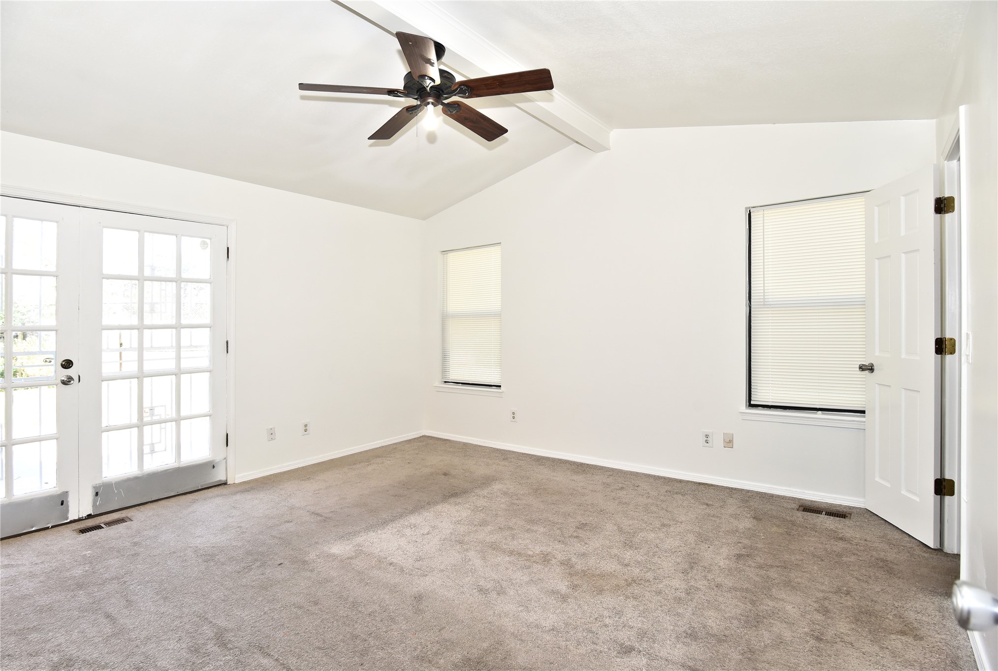 1521 E 75th Court Property Photo 20
