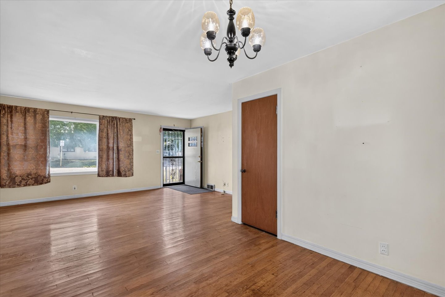 1841 S Armstrong Avenue Property Photo 7
