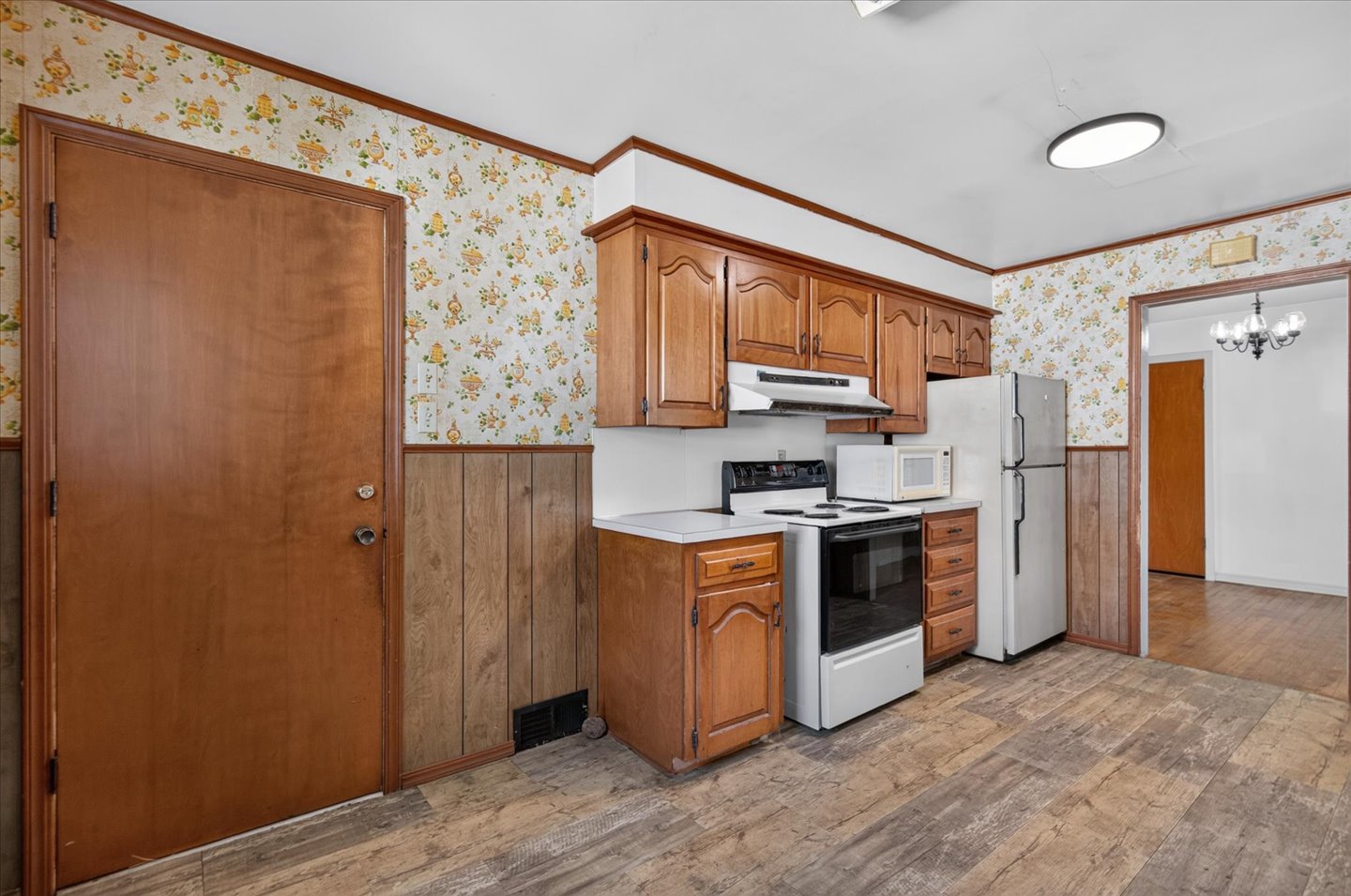 1841 S Armstrong Avenue Property Photo 10