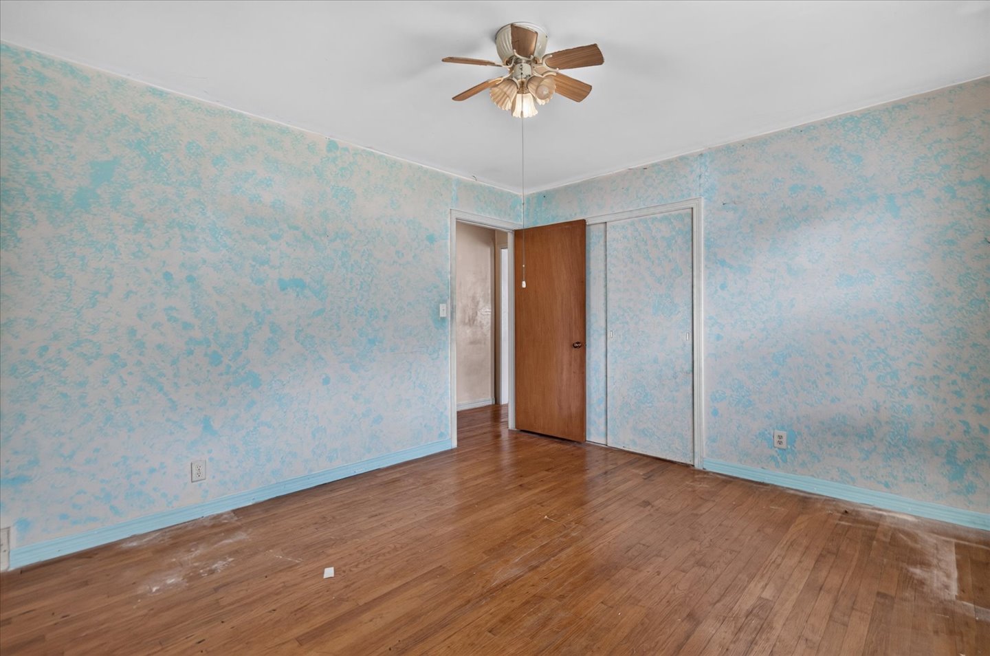 1841 S Armstrong Avenue Property Photo 19