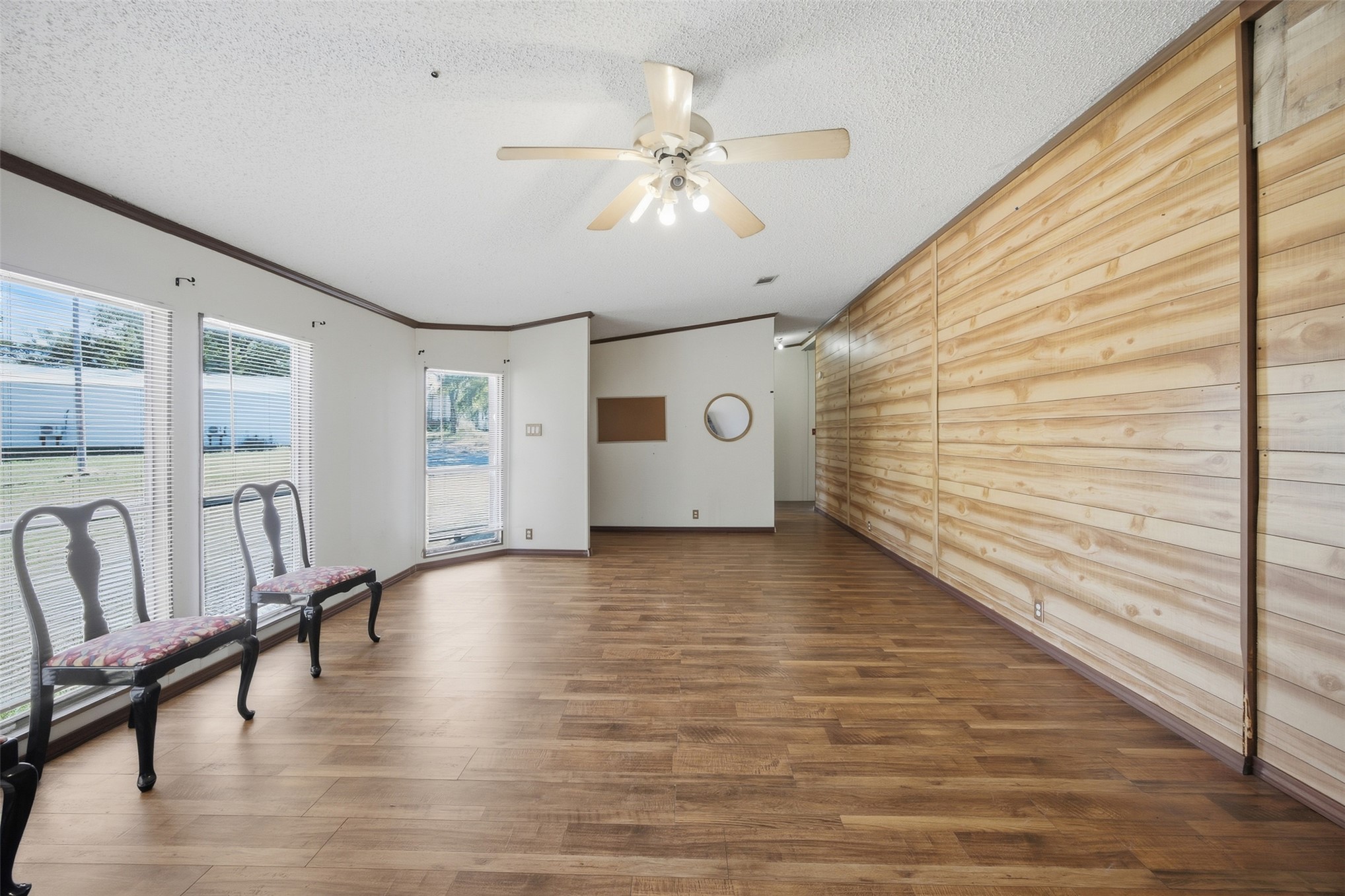 2393 E Camp Loop Property Photo 5