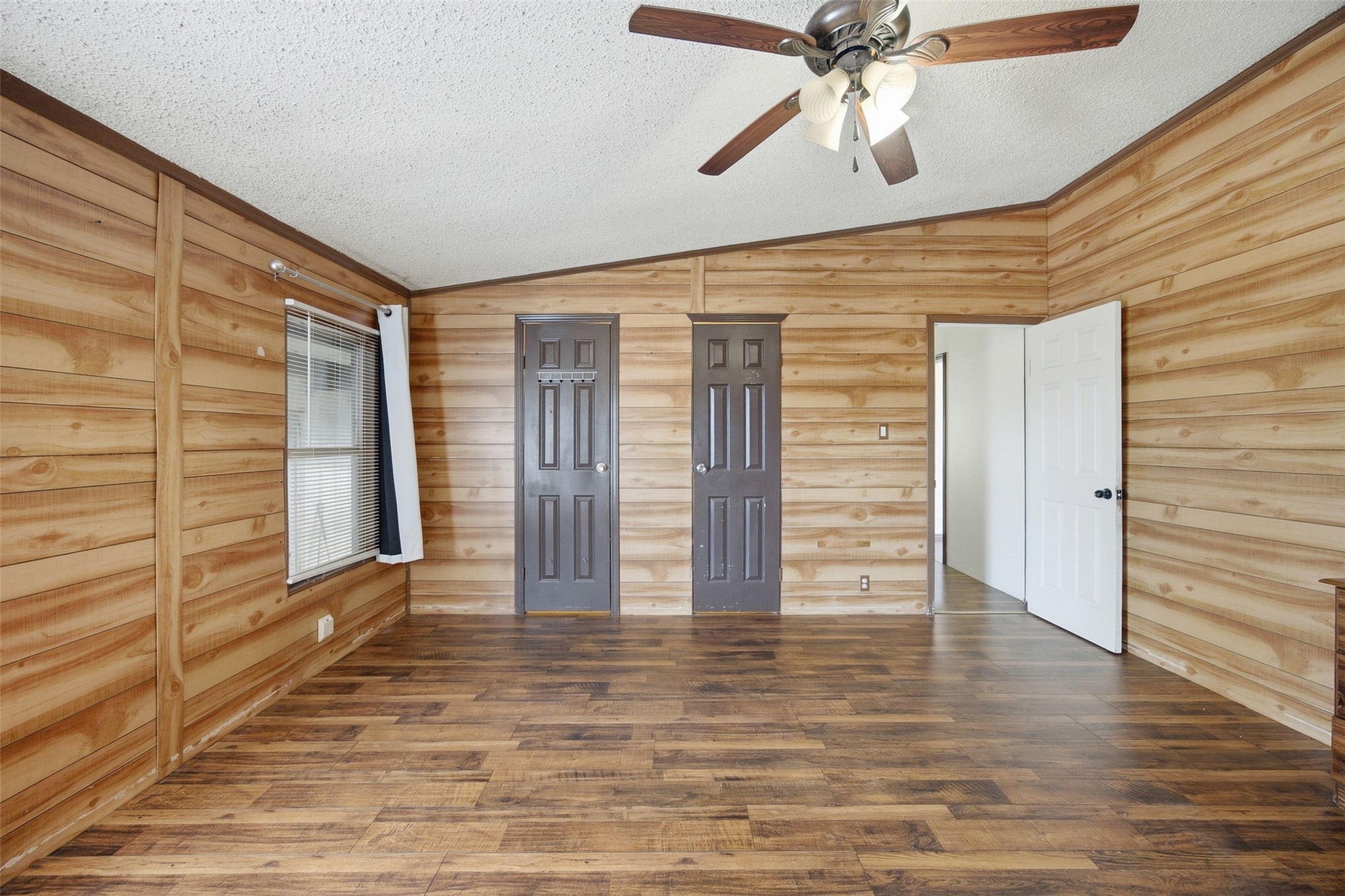 2393 E Camp Loop Property Photo 19