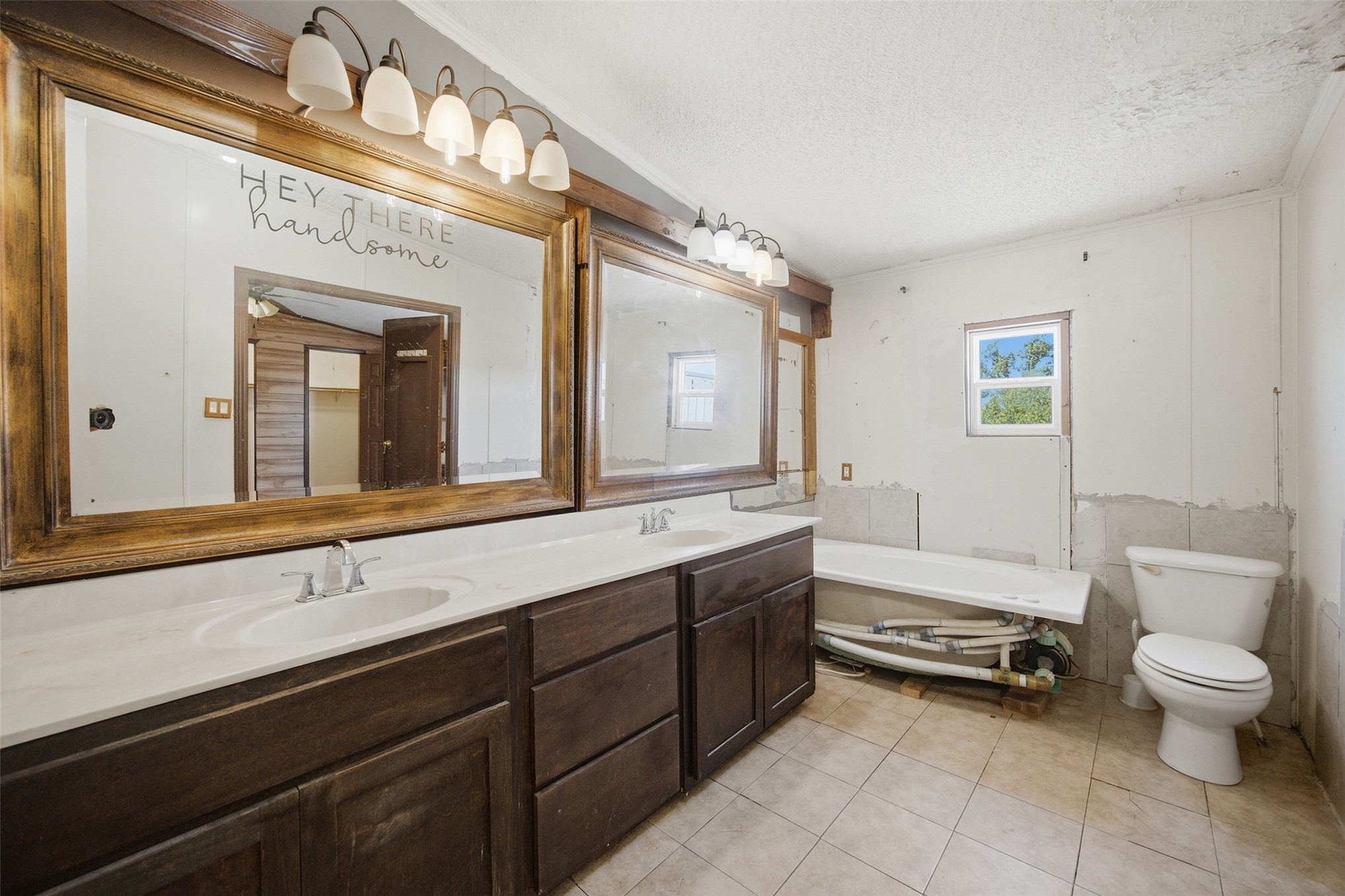 2393 E Camp Loop Property Photo 21