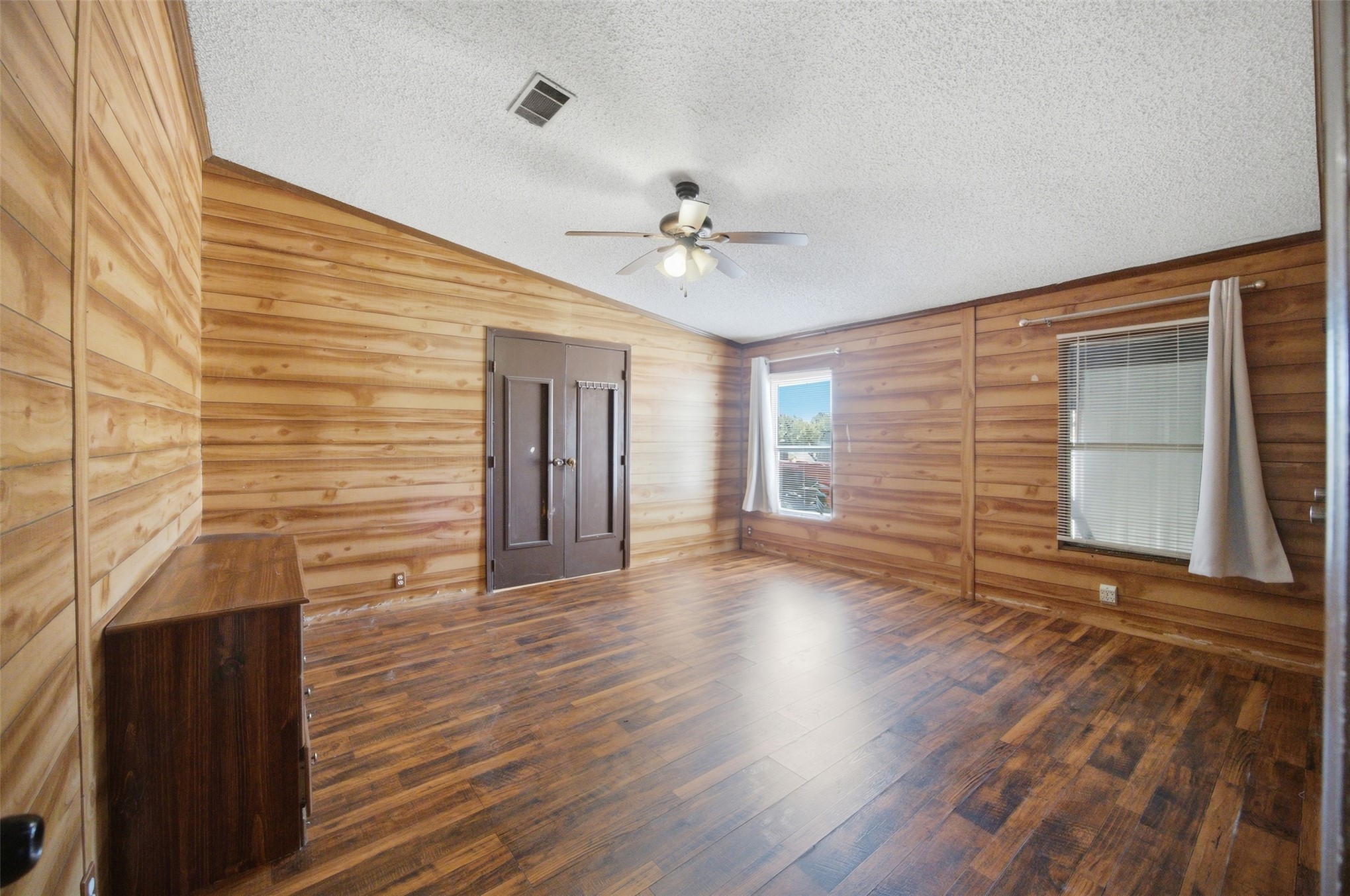 2393 E Camp Loop Property Photo 24