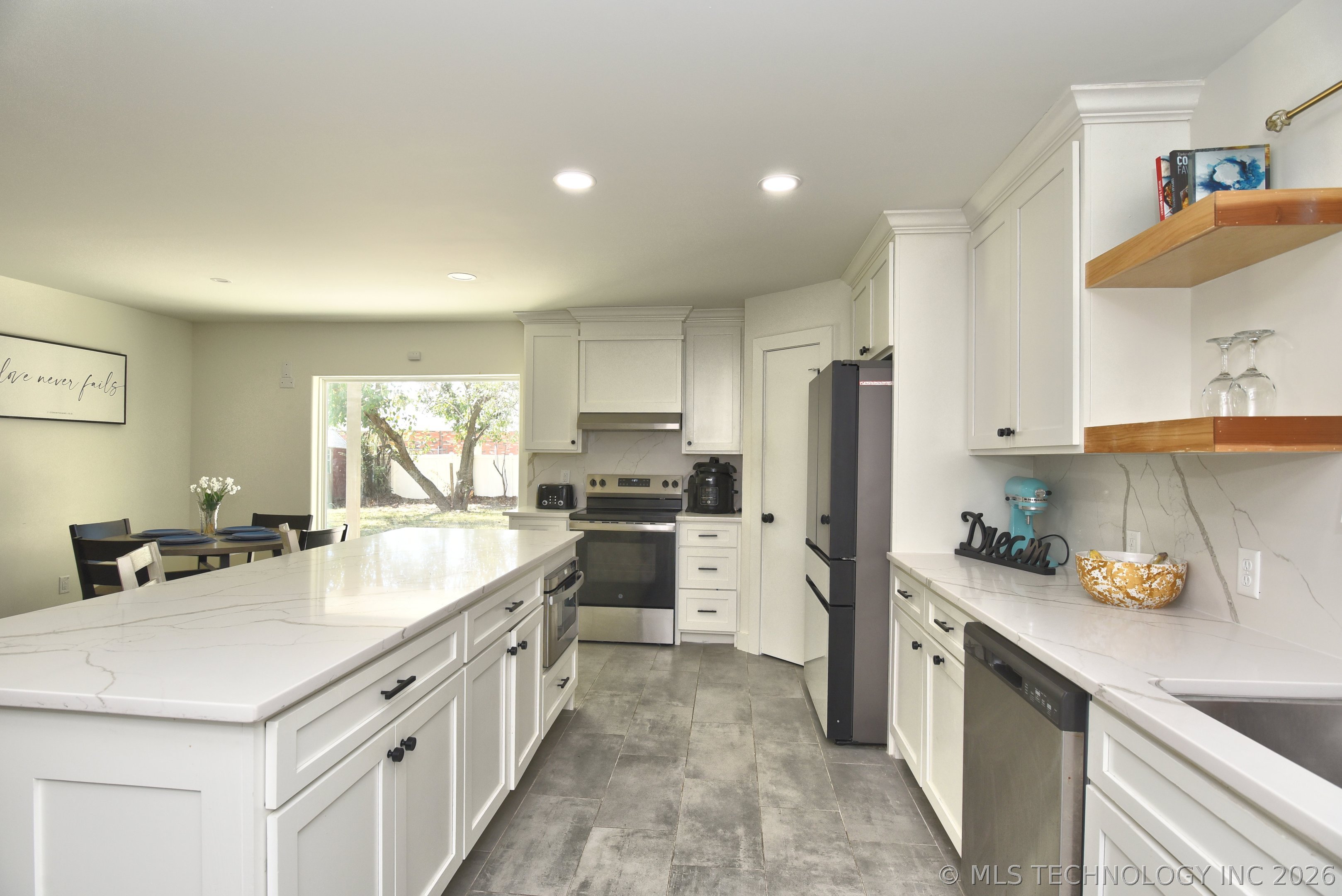9022 E 60th Street Property Photo 17