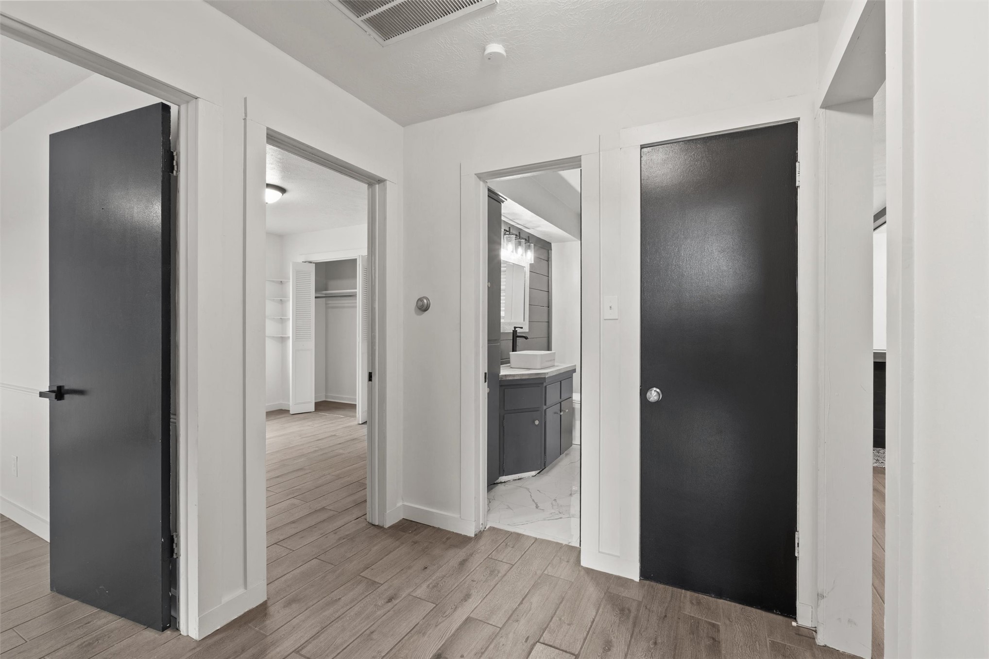 2401 Grandview Avenue Property Photo 7