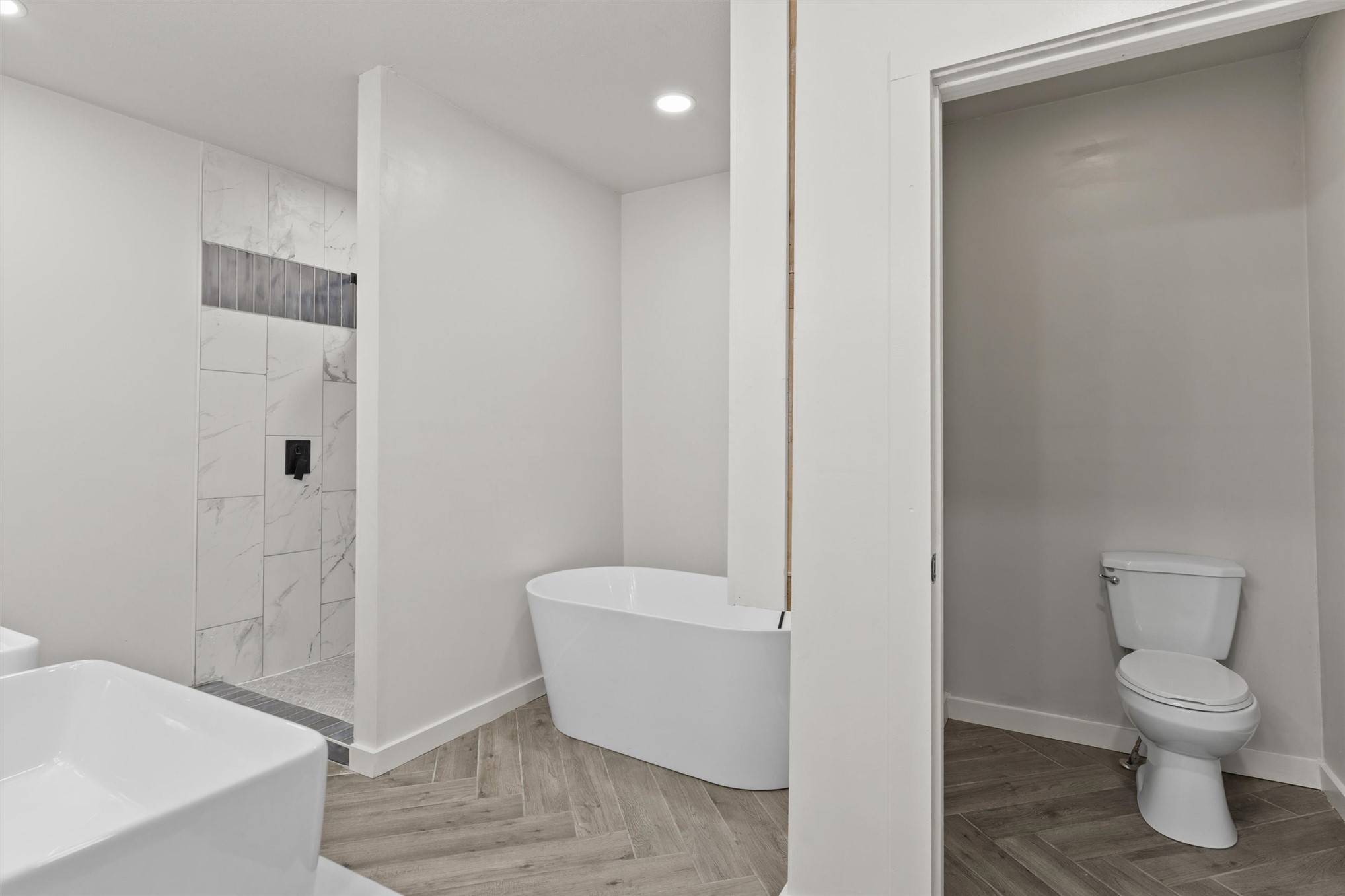 2401 Grandview Avenue Property Photo 24