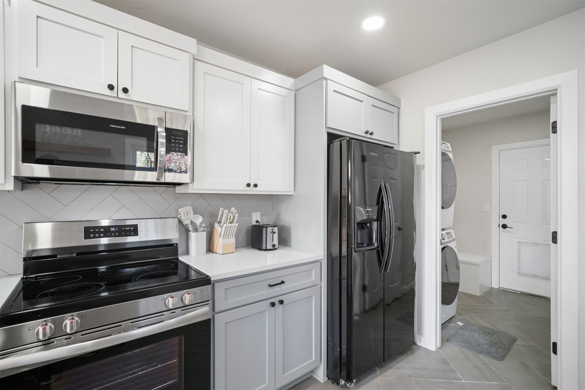 1210 S Evanston Avenue Property Photo 11