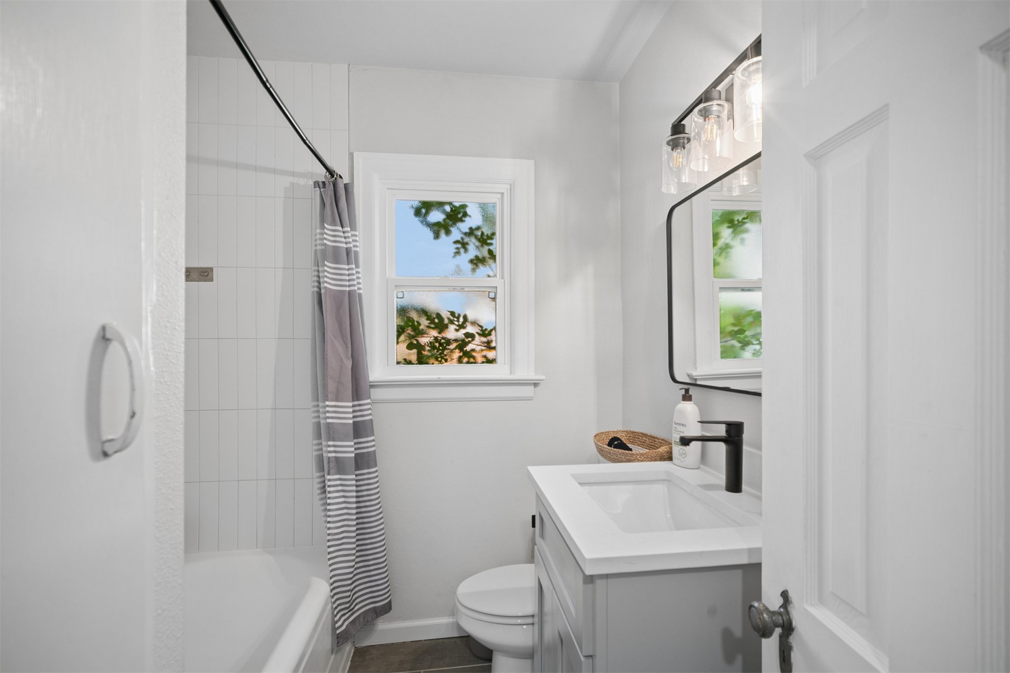 1210 S Evanston Avenue Property Photo 24