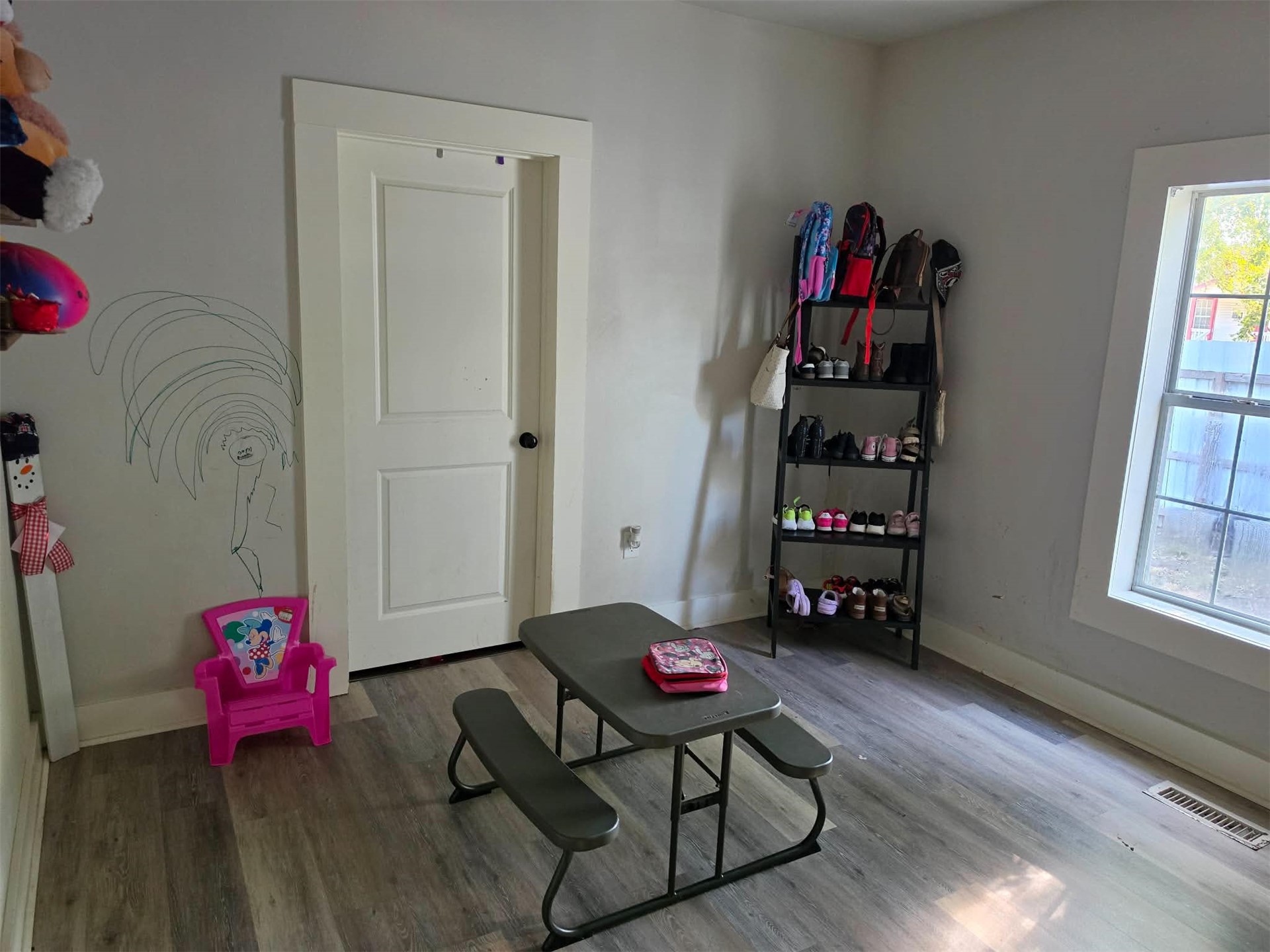 821 W Oak Street Property Photo 30