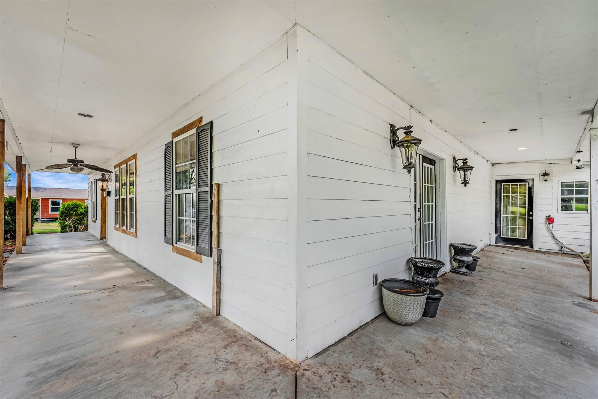 512 N Cattle Drive Property Photo 8
