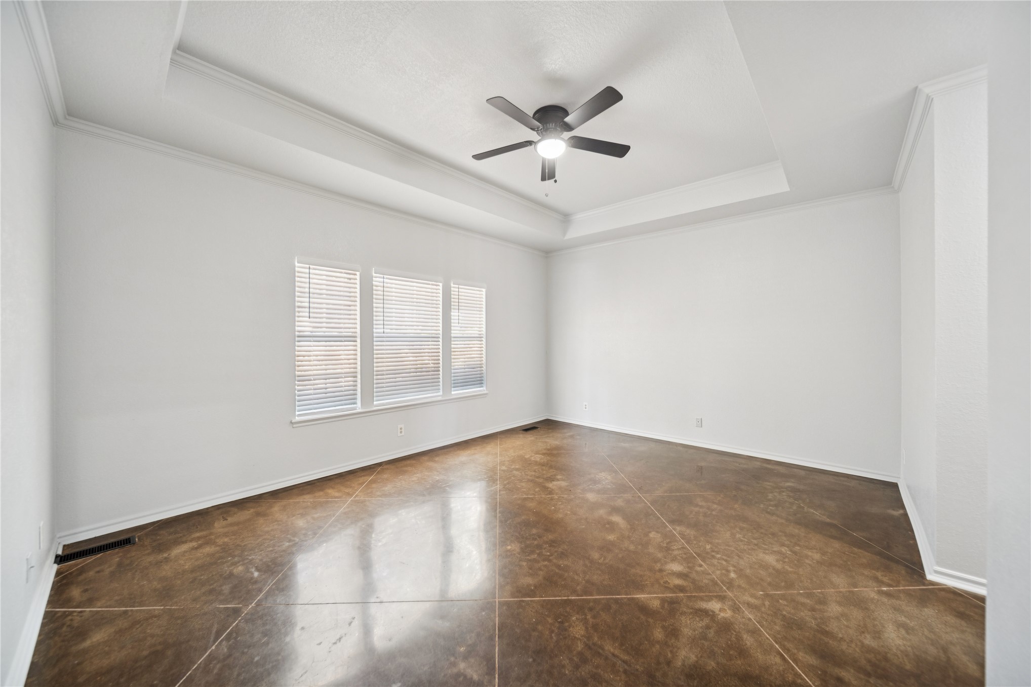 3023 E 89th Place Property Photo 10