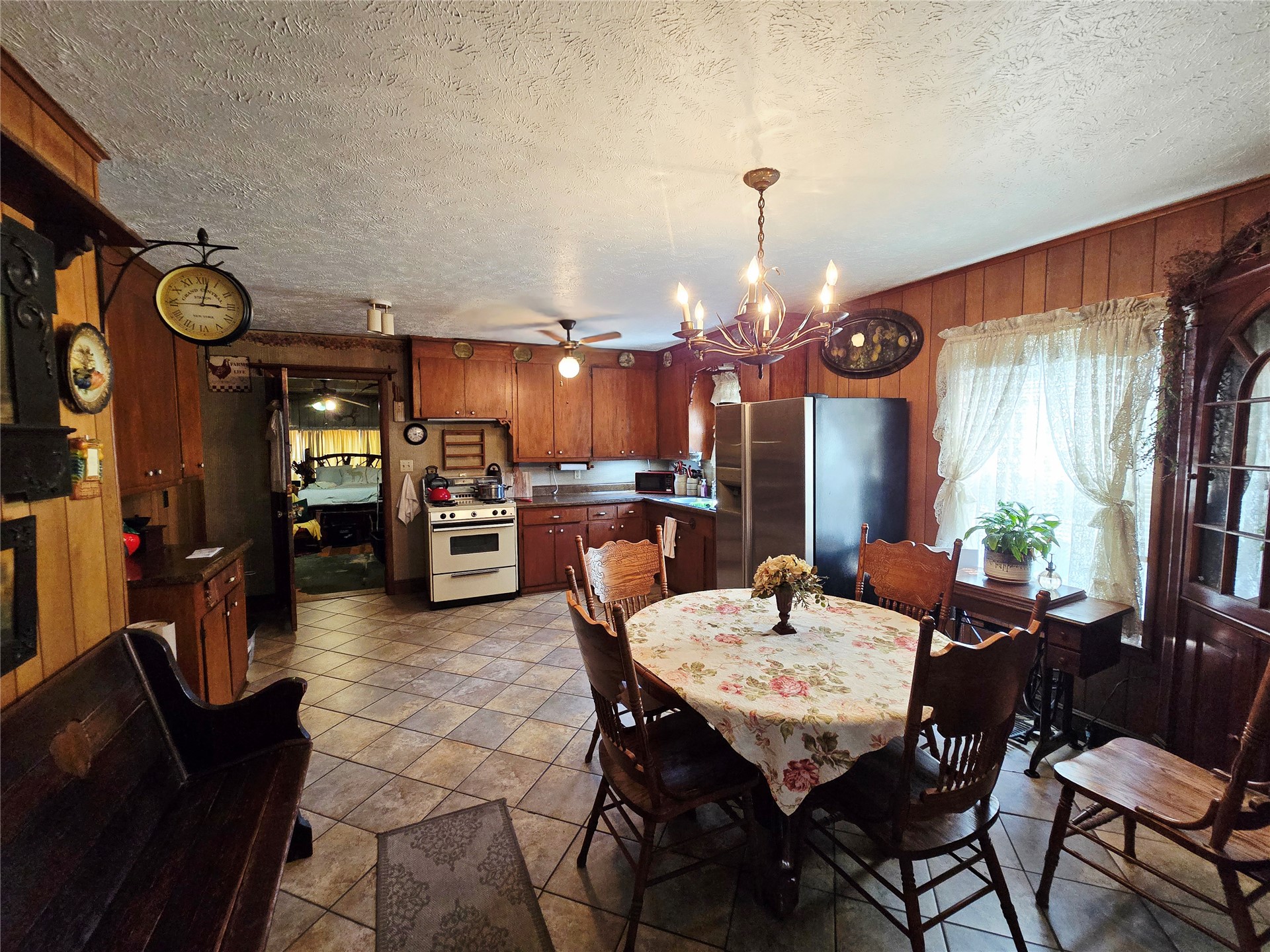 20656 S 4180 Road Property Photo 4
