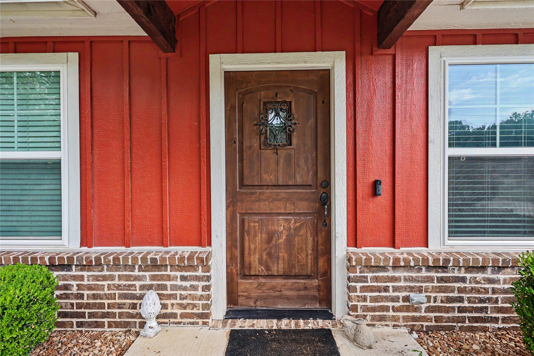 16168 Spring Meadow Drive Property Photo 6