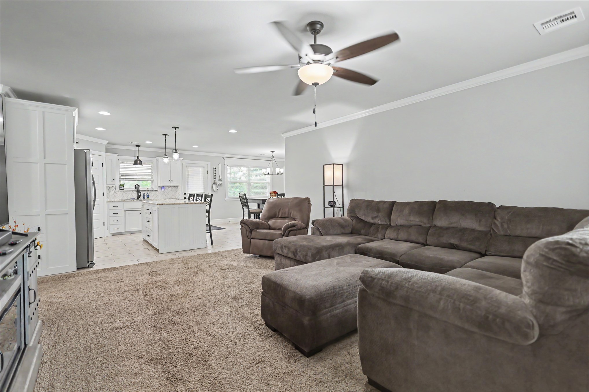 16168 Spring Meadow Drive Property Photo 7