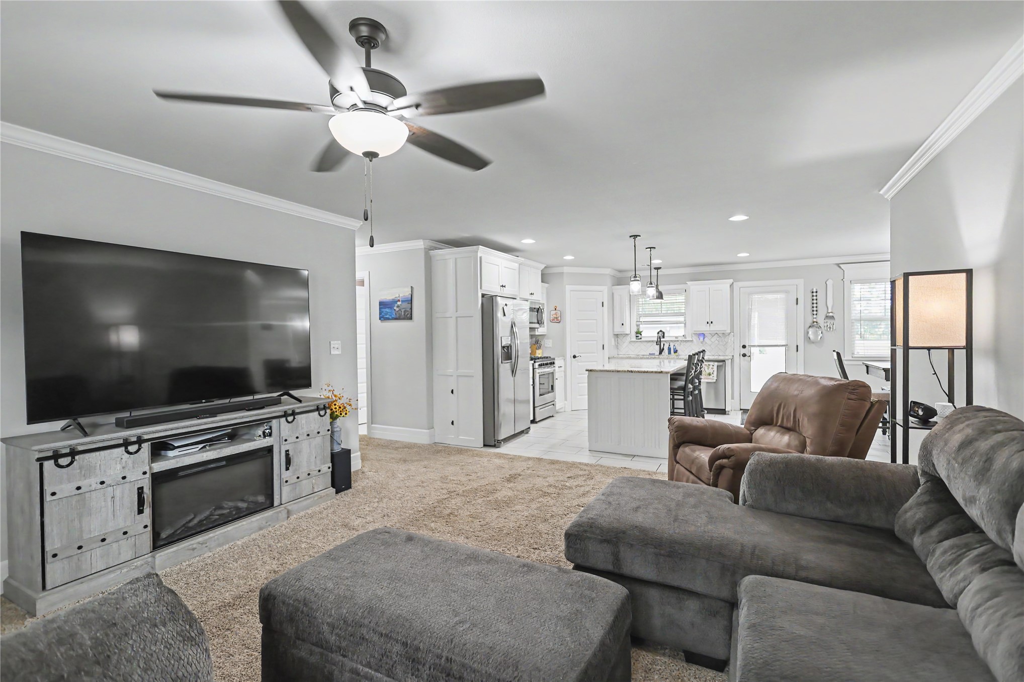 16168 Spring Meadow Drive Property Photo 12