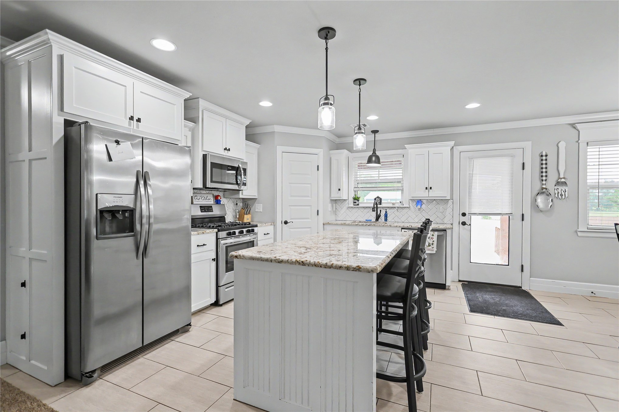 16168 Spring Meadow Drive Property Photo 14