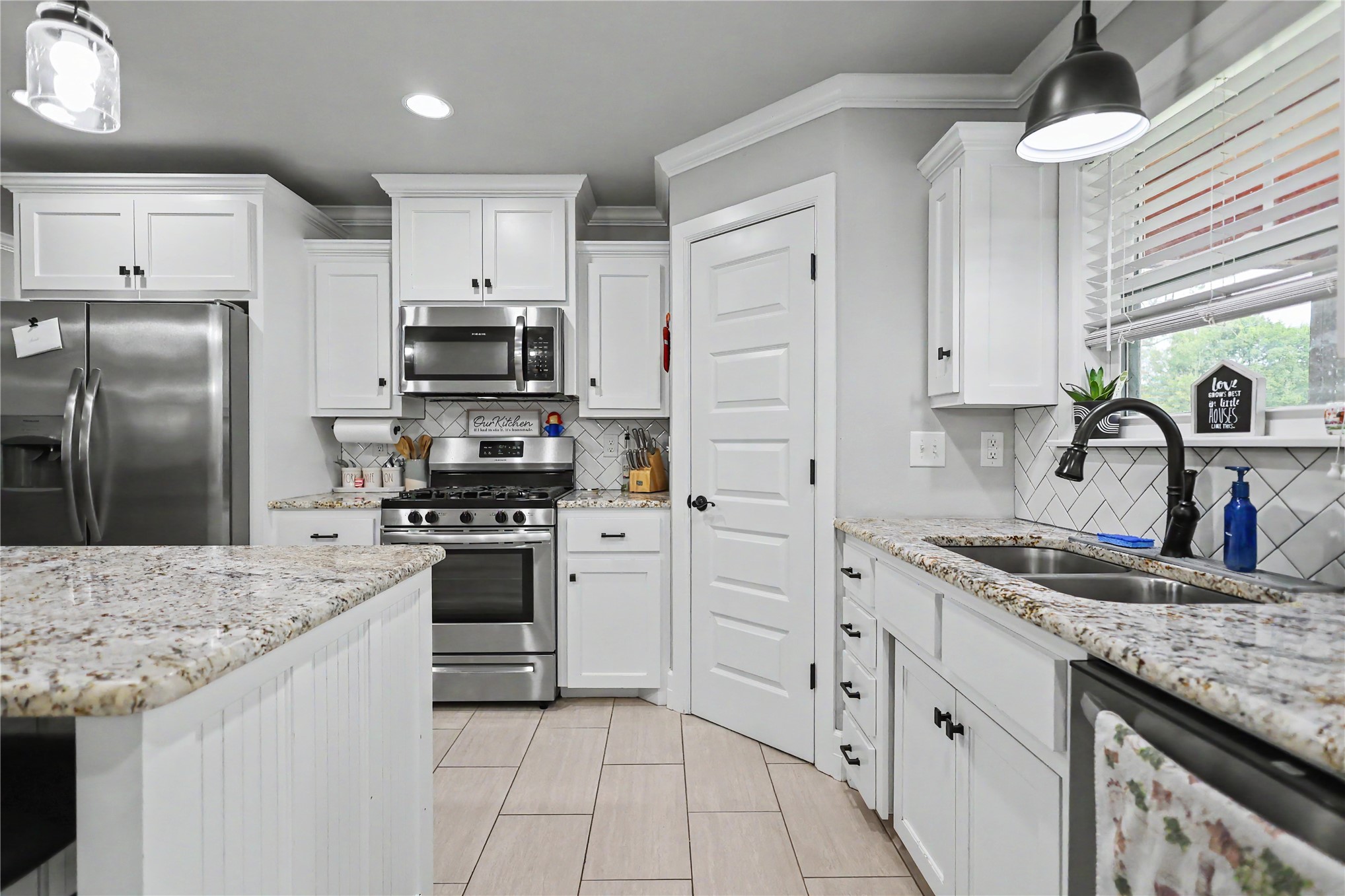 16168 Spring Meadow Drive Property Photo 16