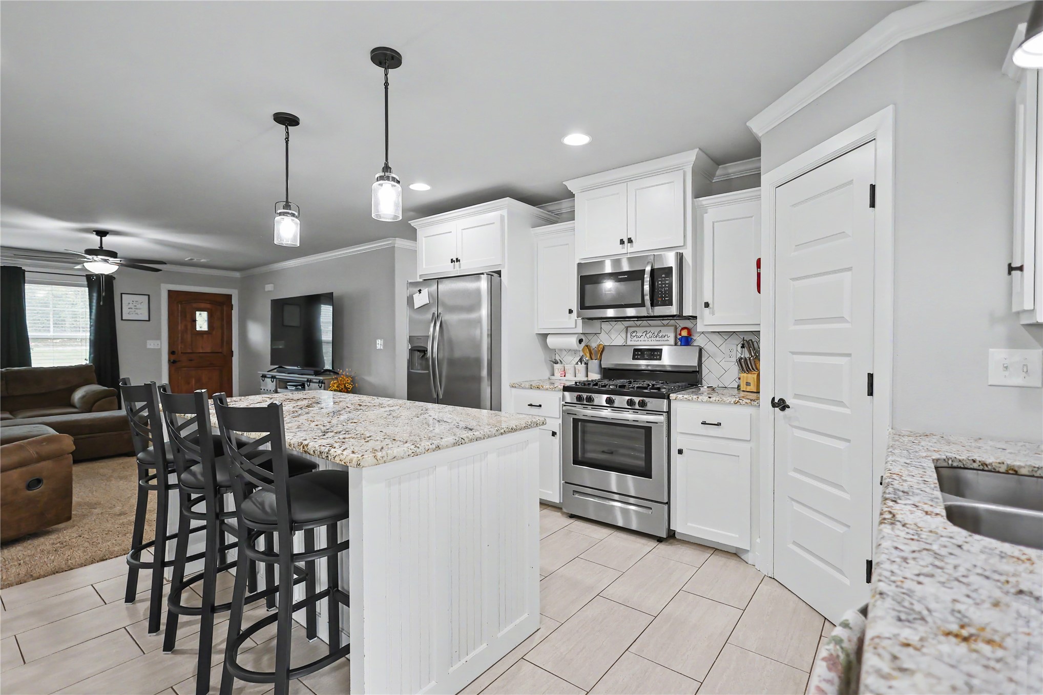 16168 Spring Meadow Drive Property Photo 17