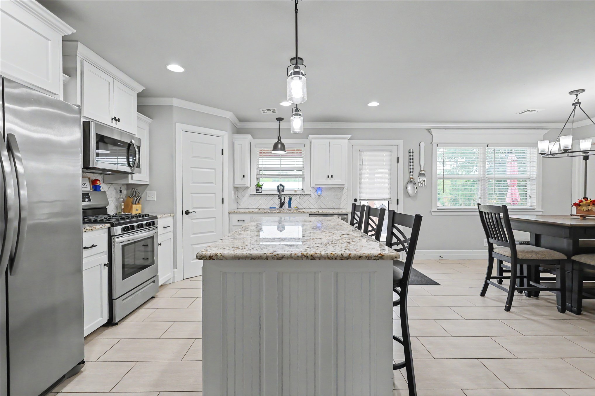 16168 Spring Meadow Drive Property Photo 22