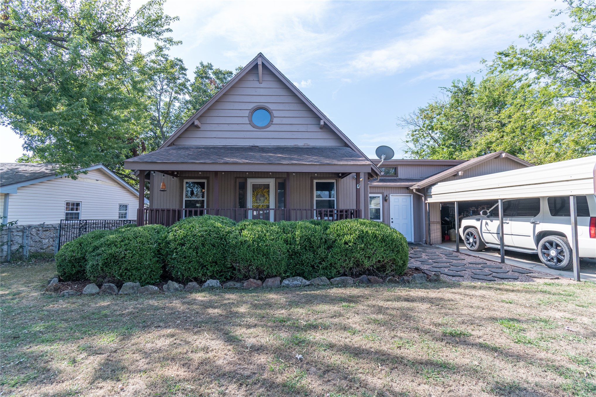 1415 W Bert Street Property Photo 3