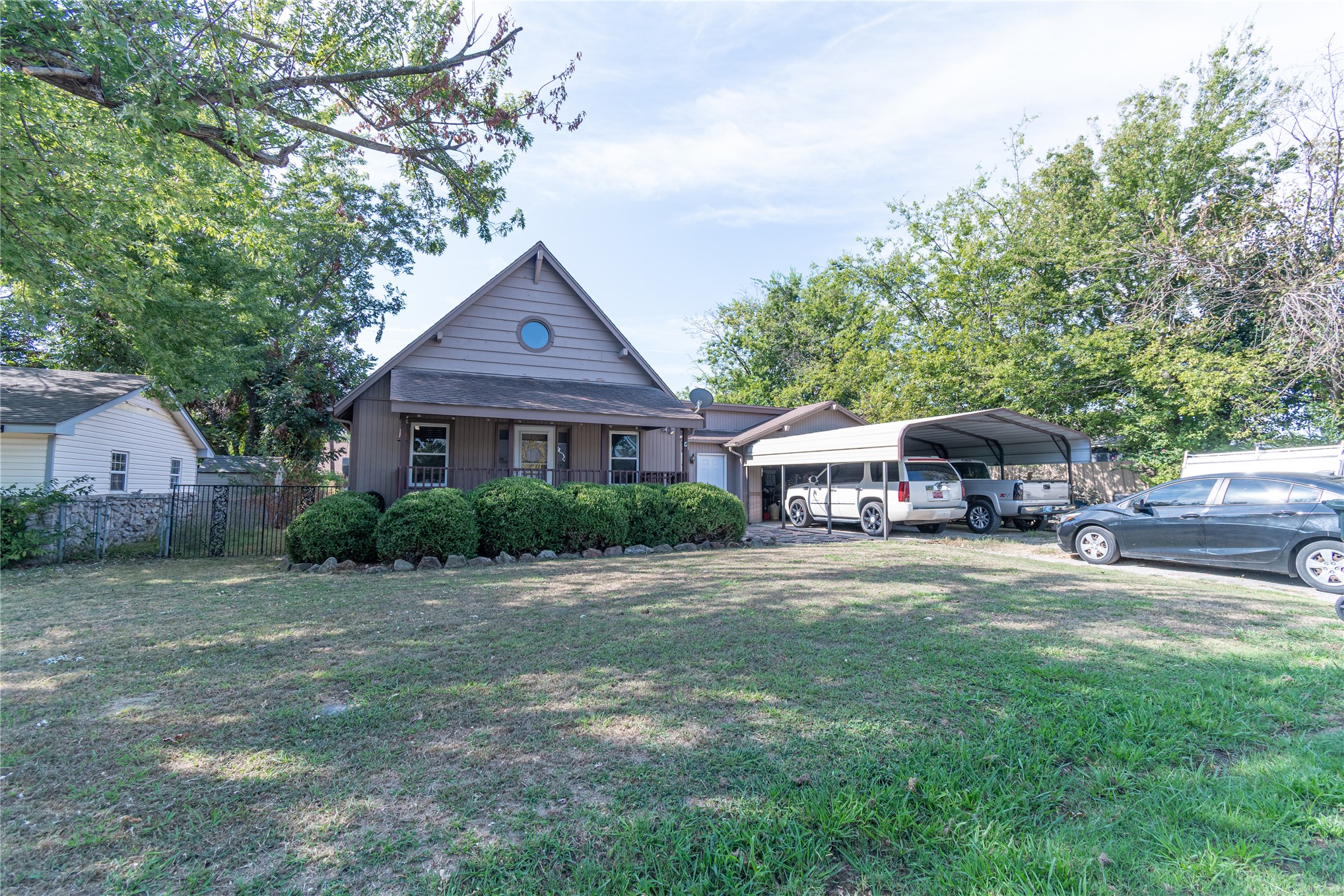 1415 W Bert Street Property Photo 4