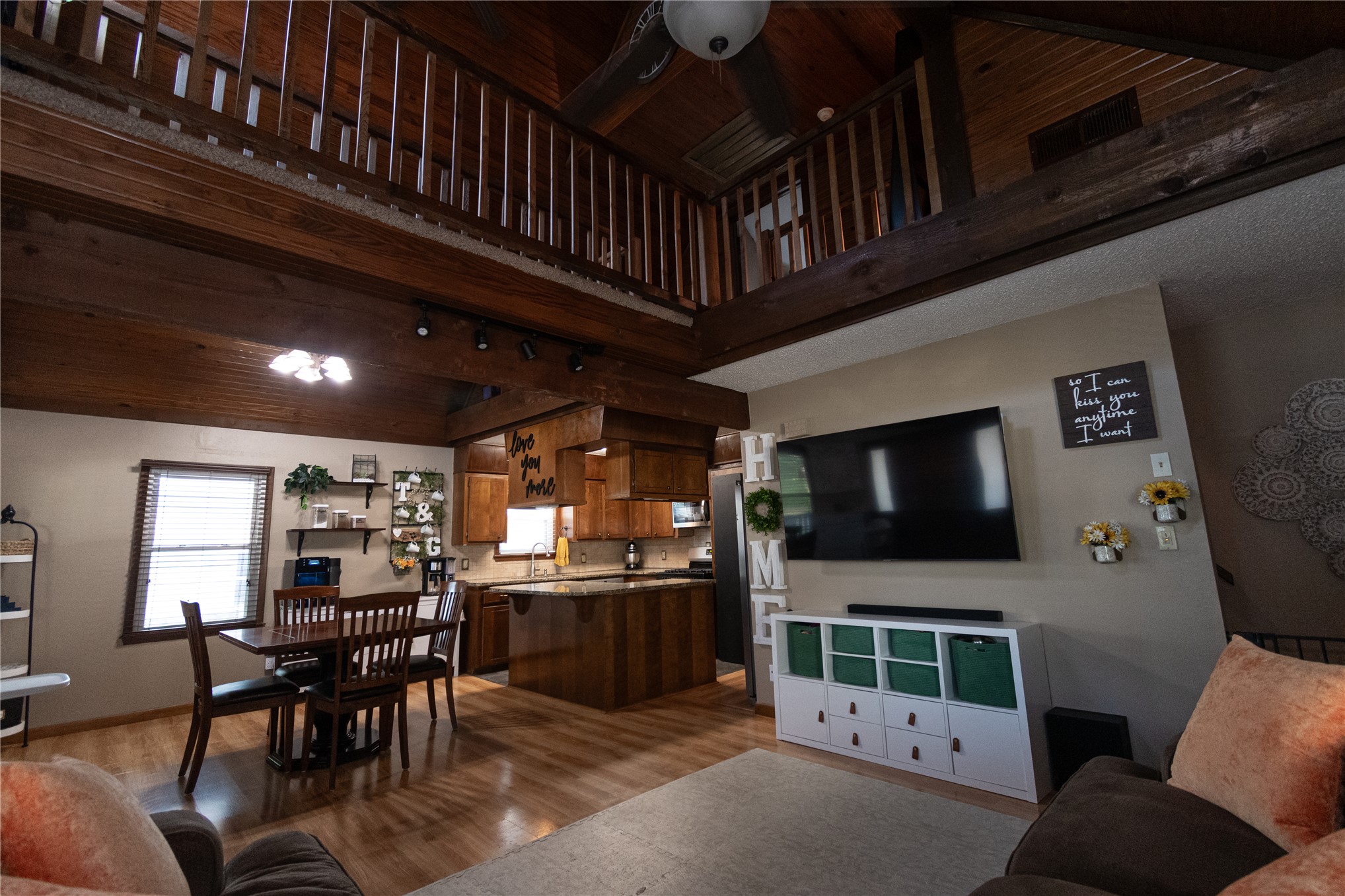 1415 W Bert Street Property Photo 13