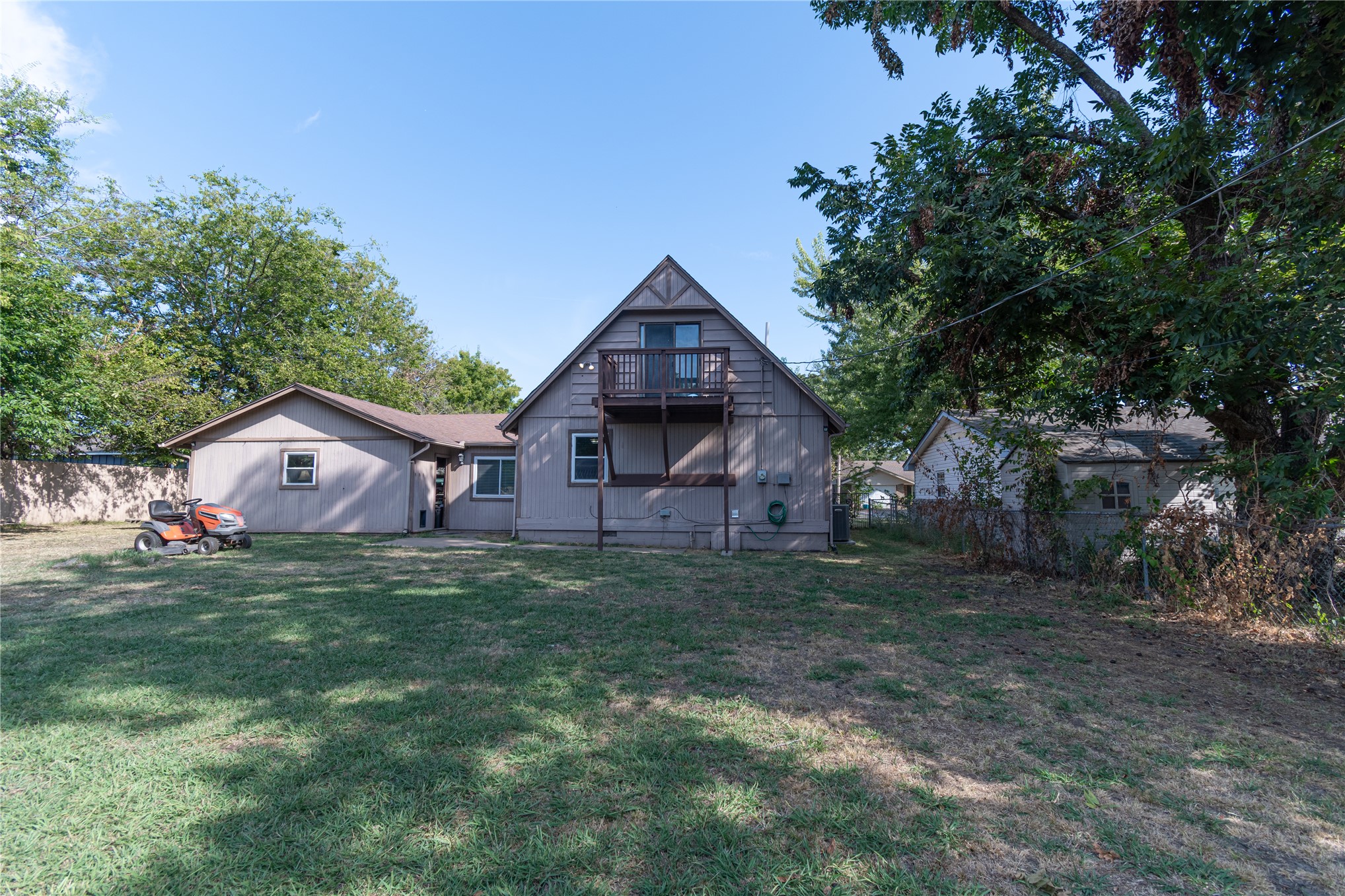 1415 W Bert Street Property Photo 41