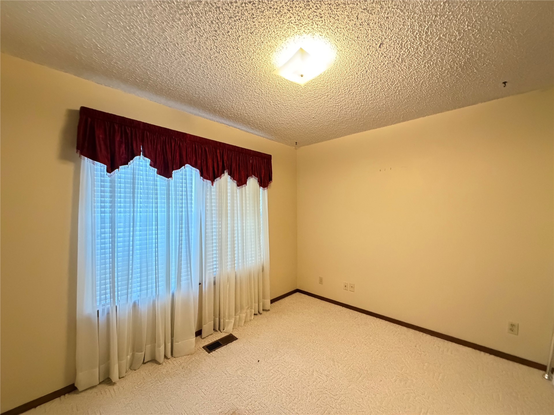 5243 Nowata Road I-103 Property Photo 11