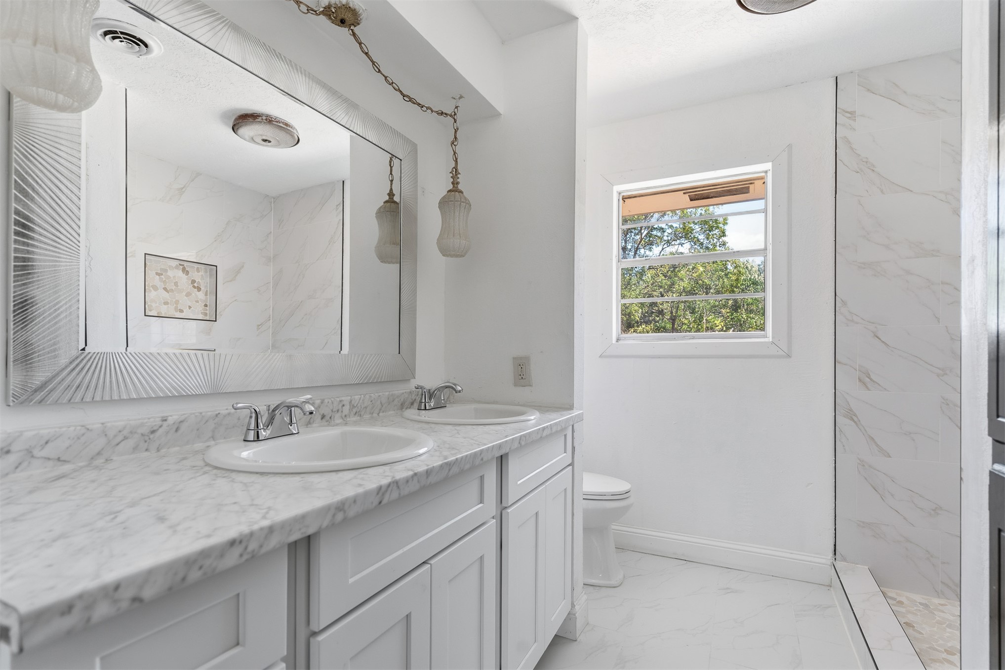 36 Denver Property Photo 18