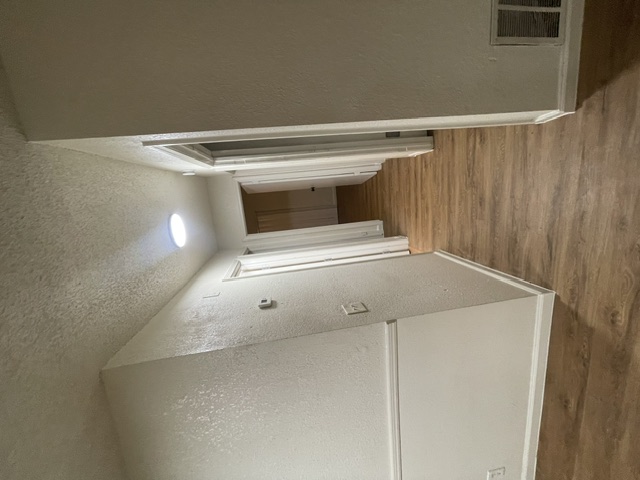 2032 S Phoenix Avenue Property Photo 16