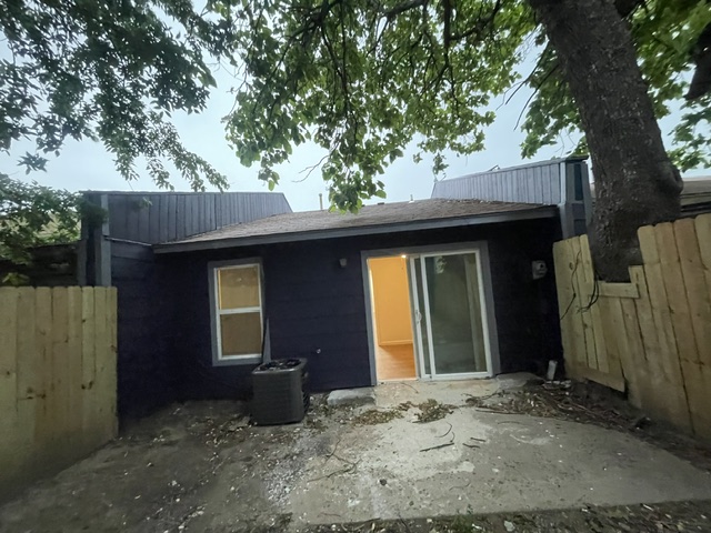 2032 S Phoenix Avenue Property Photo 25