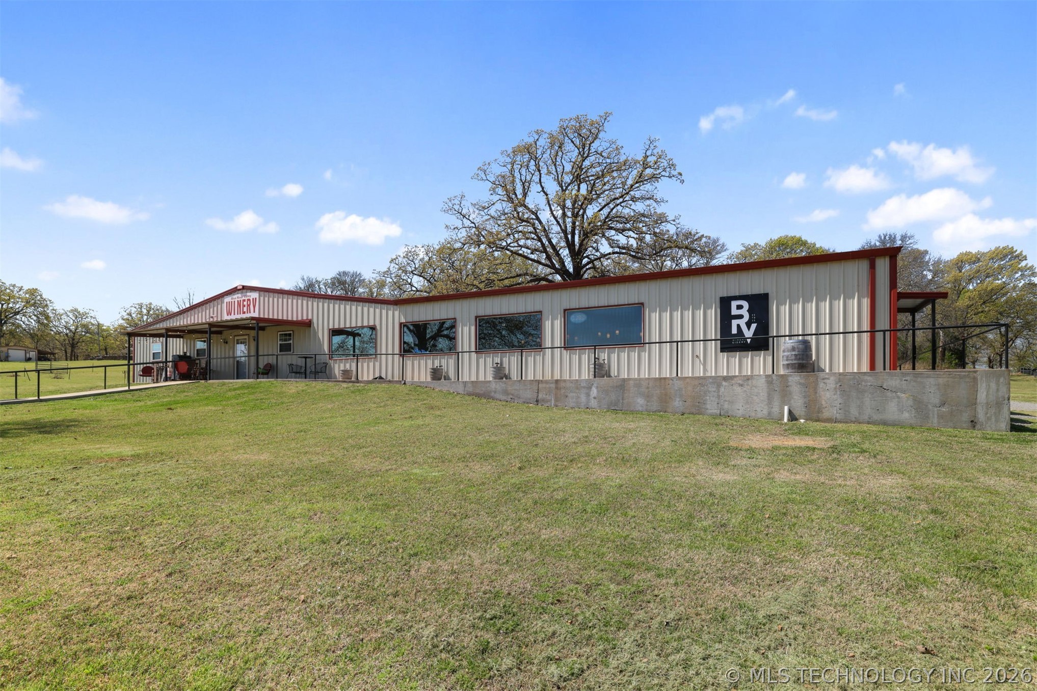 3565 Sawmill Road Property Photo 2