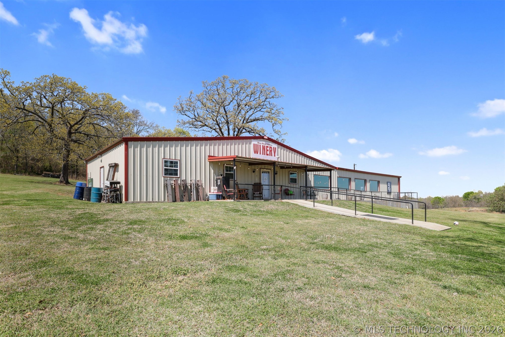 3565 Sawmill Road Property Photo 4