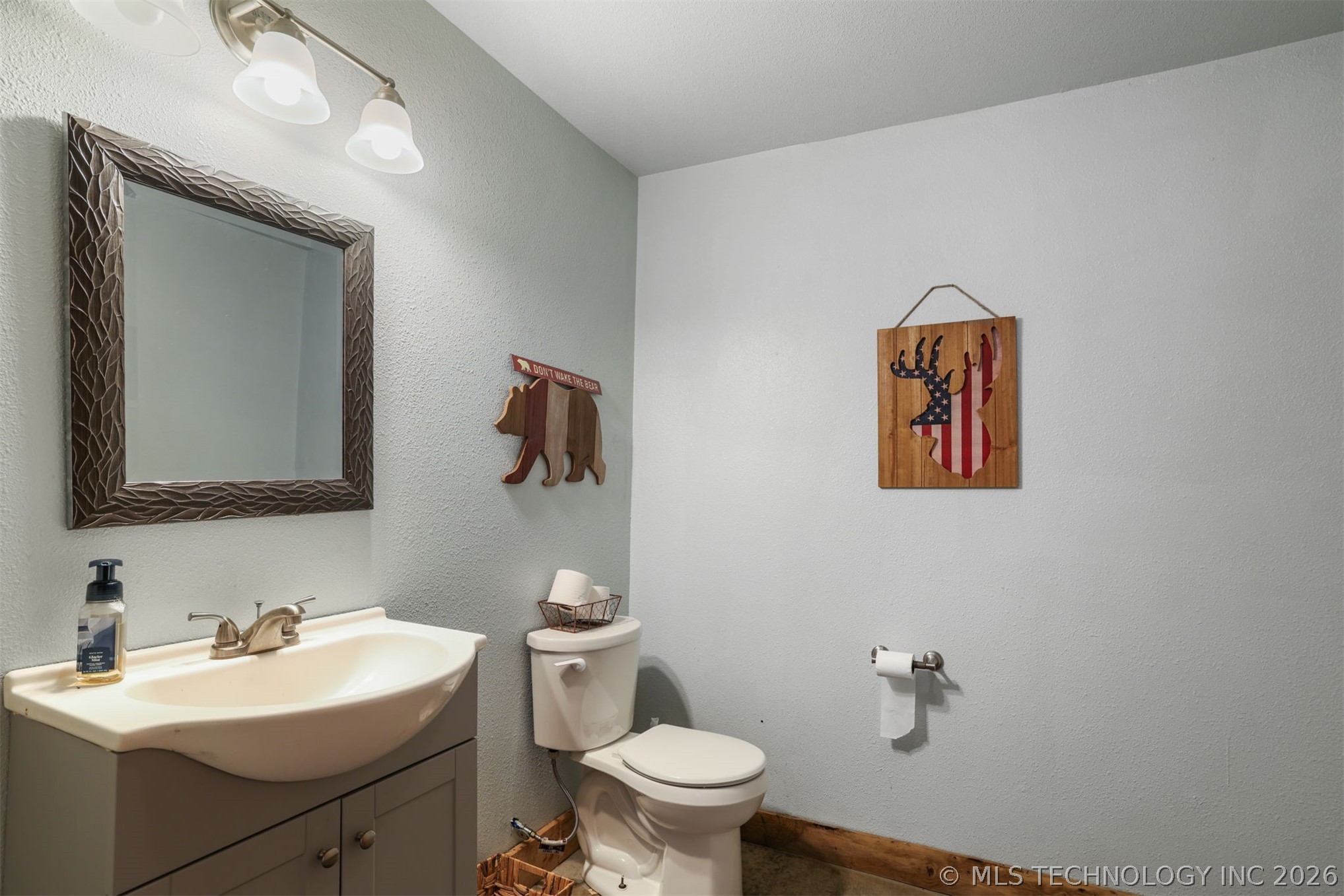 3565 Sawmill Road Property Photo 9