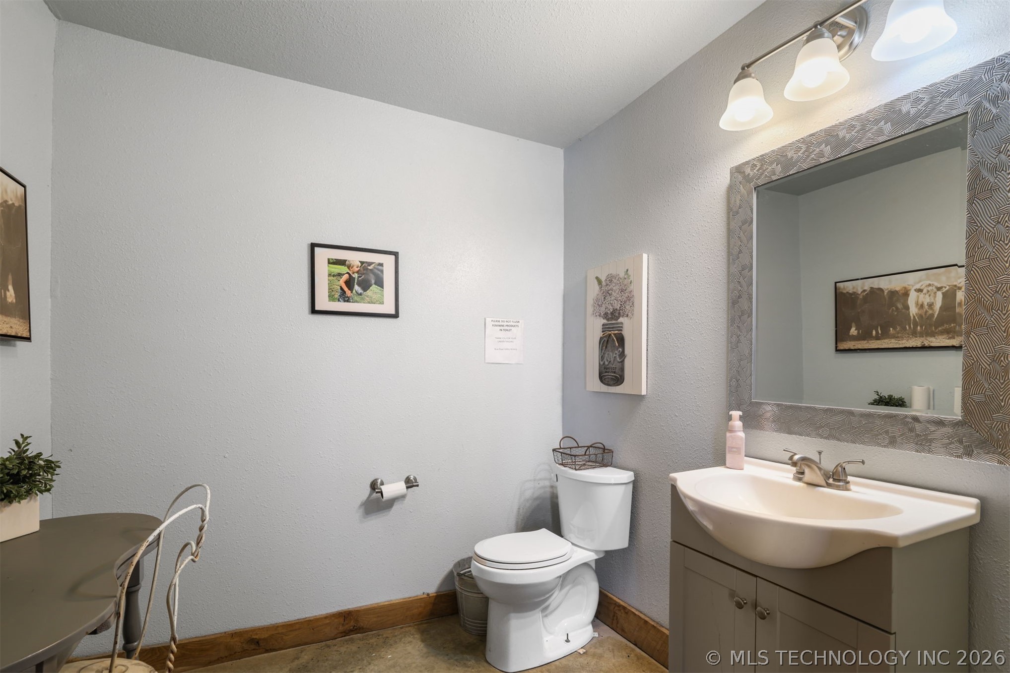 3565 Sawmill Road Property Photo 10