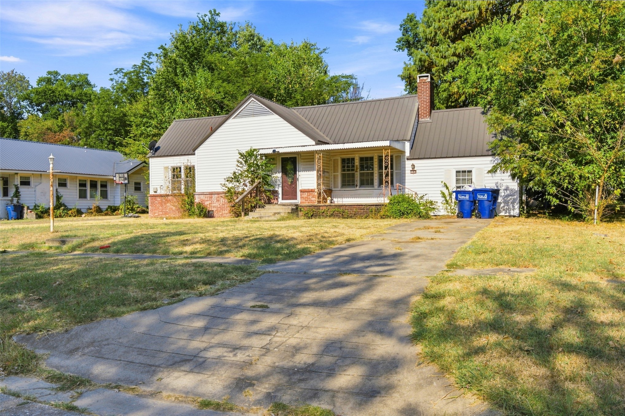 109 S Brown Street Property Photo 29
